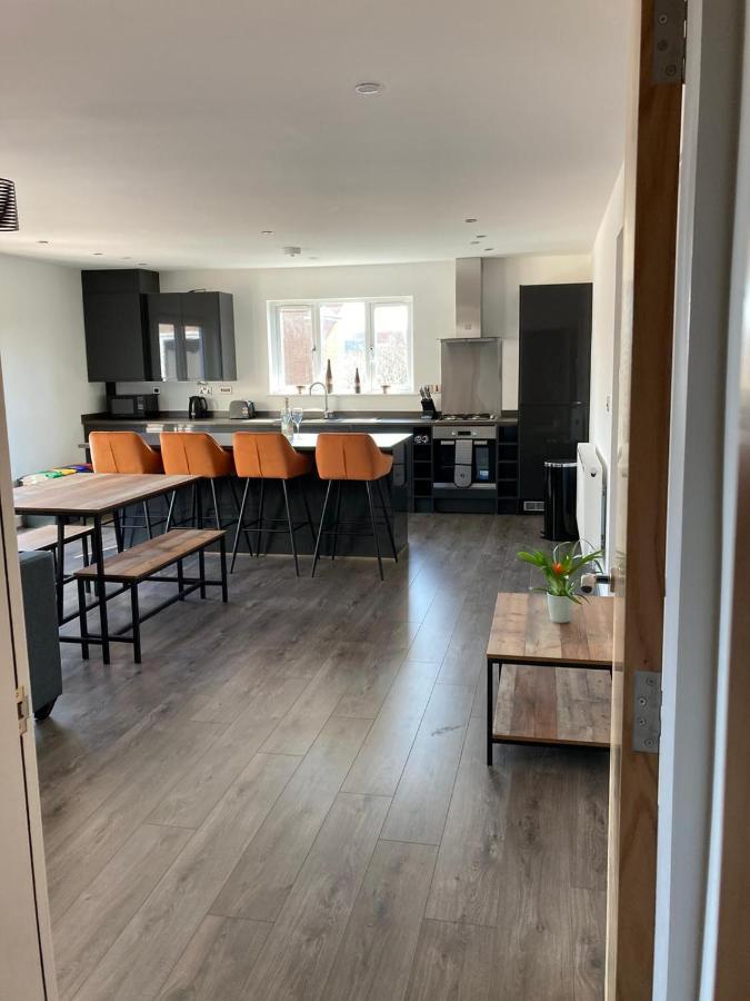 Spacious Newly Built Apartment Rhos On Sea, Colwyn Bay Exteriér fotografie